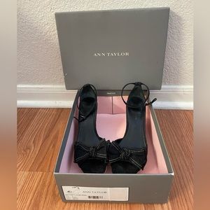 Ann Taylor Donna Bow Platform Wedge